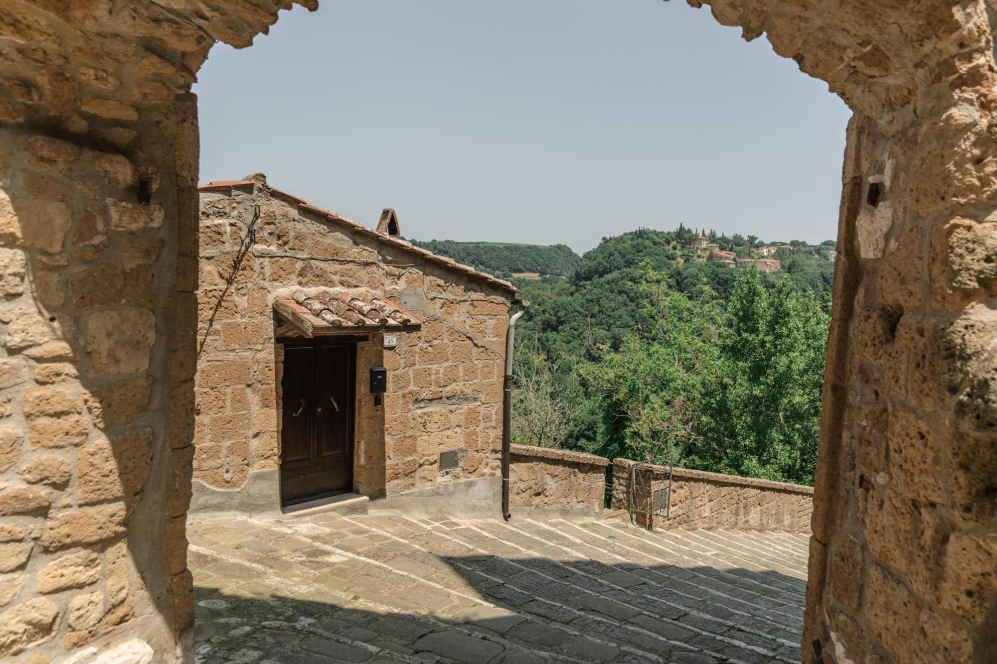 Antica Porta Di Sovana Пітільяно Екстер'єр фото
